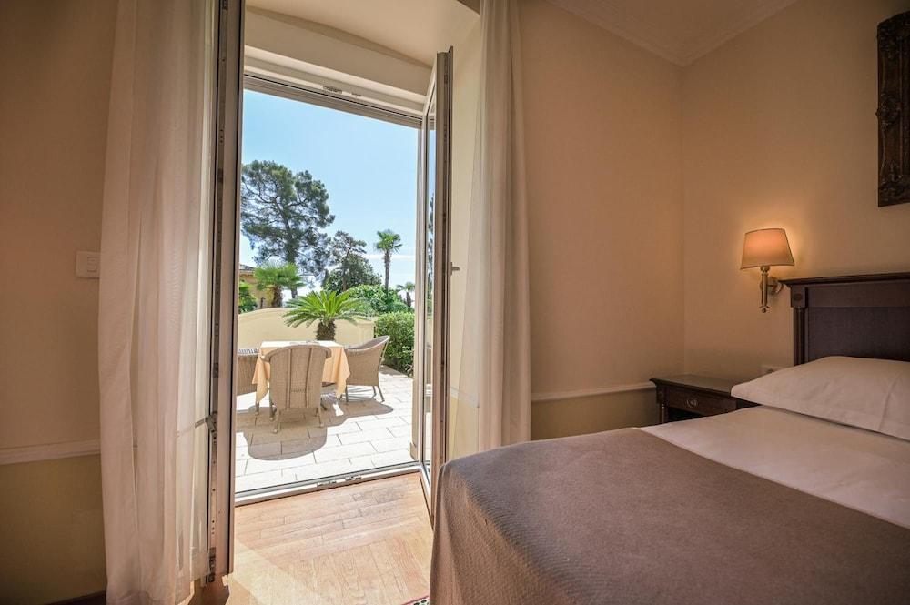 Hotel Amadria Park Agava 4*